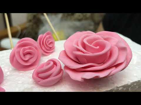 Fondant roses / მარციპანის ვარდები